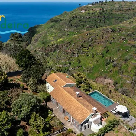 Villa Tranquil Close To Facilities - Naturescape *