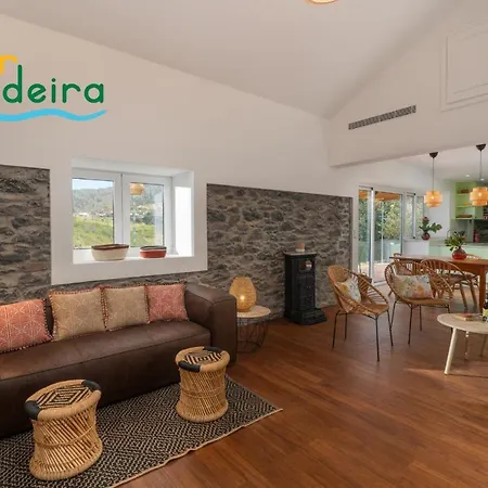 Villa Tranquil Close To Facilities - Naturescape *