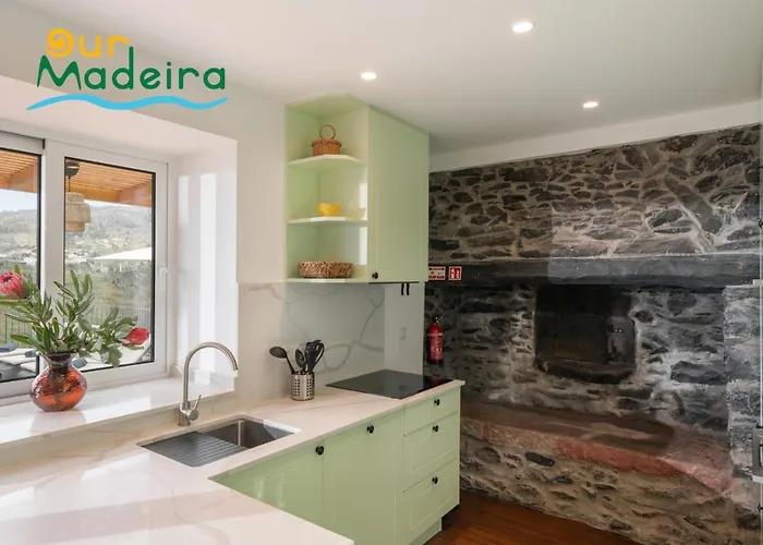 Villa Tranquil Close To Facilities - Naturescape *